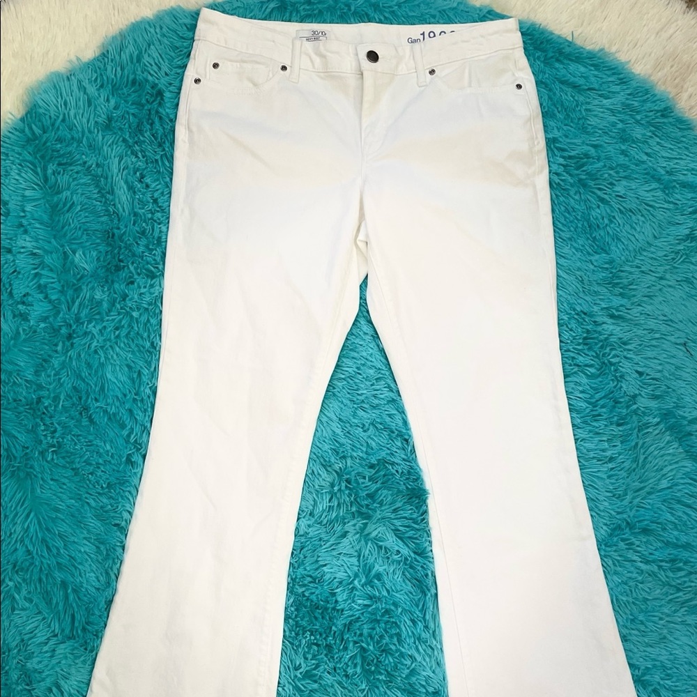 GAP white sexy bootcut jeans size 10/30 Regular